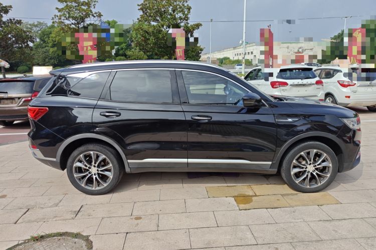 Used Zotye T500 2018 1.5T Automatic Smart Connected Prestige Model Exterior 2