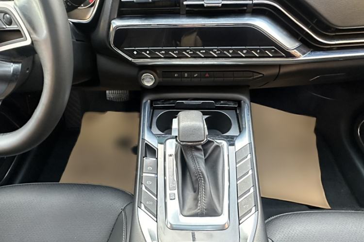 Used Zotye T500 2018 1.5T Automatic Luxury Model Gear Lever