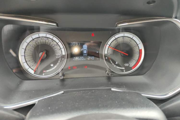 Used Zotye T500 2018 1.5T Automatic Luxury Model Instrument Cluster