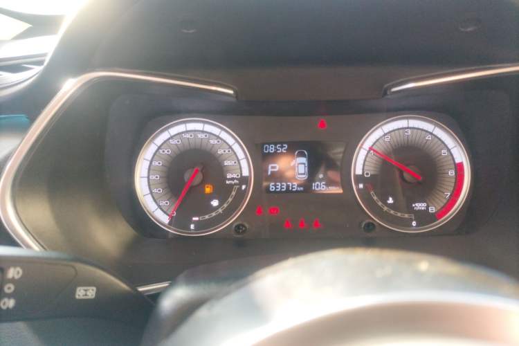 Used Zotye T500 2018 1.5T Automatic Luxury Model Instrument Cluster