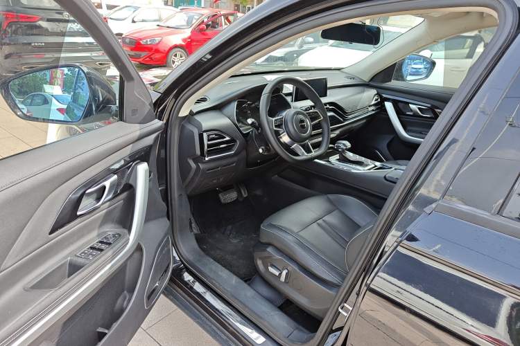 Used Zotye T500 2018 1.5T Automatic Smart Connected Prestige Model Interior 2