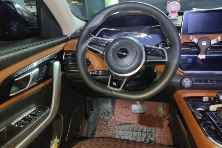 Used Zotye T500 2018 1.5T Automatic Smart Connected Prestige Model Interior 3