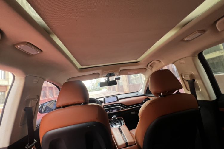 Used Zotye T500 2018 1.5T Automatic Smart Connected Prestige Model Interior 6