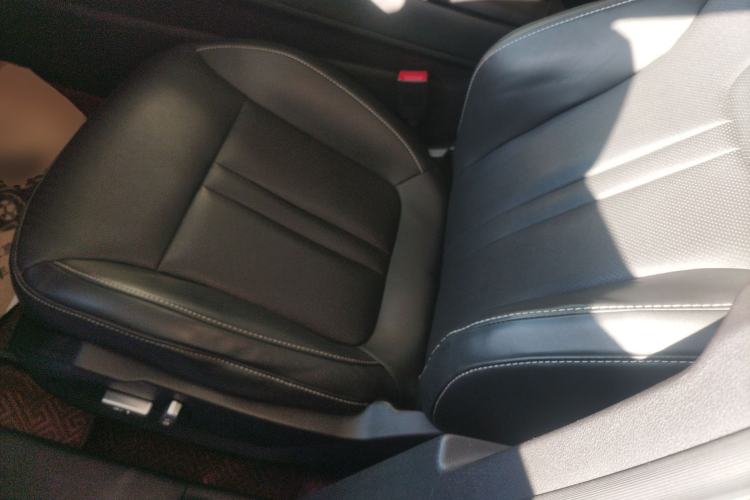 Used Zotye T500 2018 1.5T Automatic Luxury Model Left Front Seat