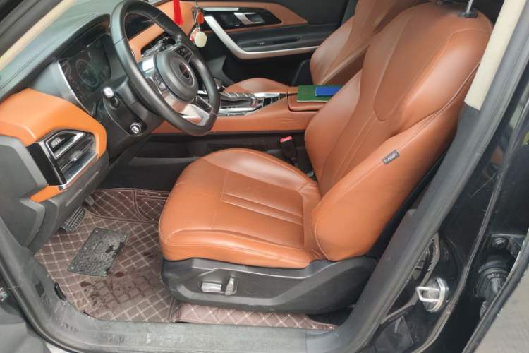 Used Zotye T500 2018 1.5T Automatic Smart Connected Prestige Model Left Front Seat