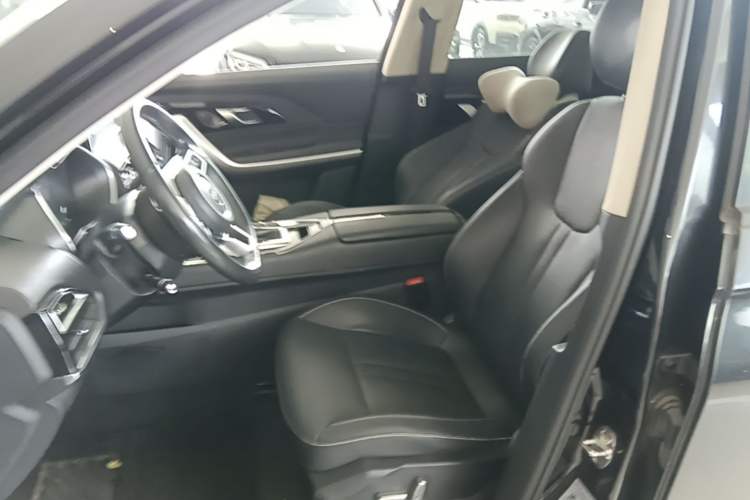 Used Zotye T500 2018 1.5T Automatic Smart Connected Prestige Model Left Front Seat