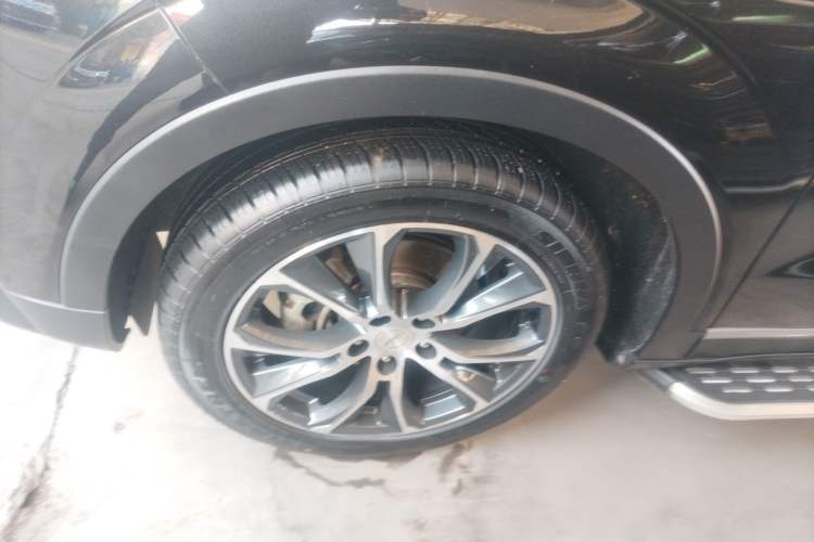 Used Zotye T500 2018 1.5T Automatic Luxury Model Left Front Wheel Hub