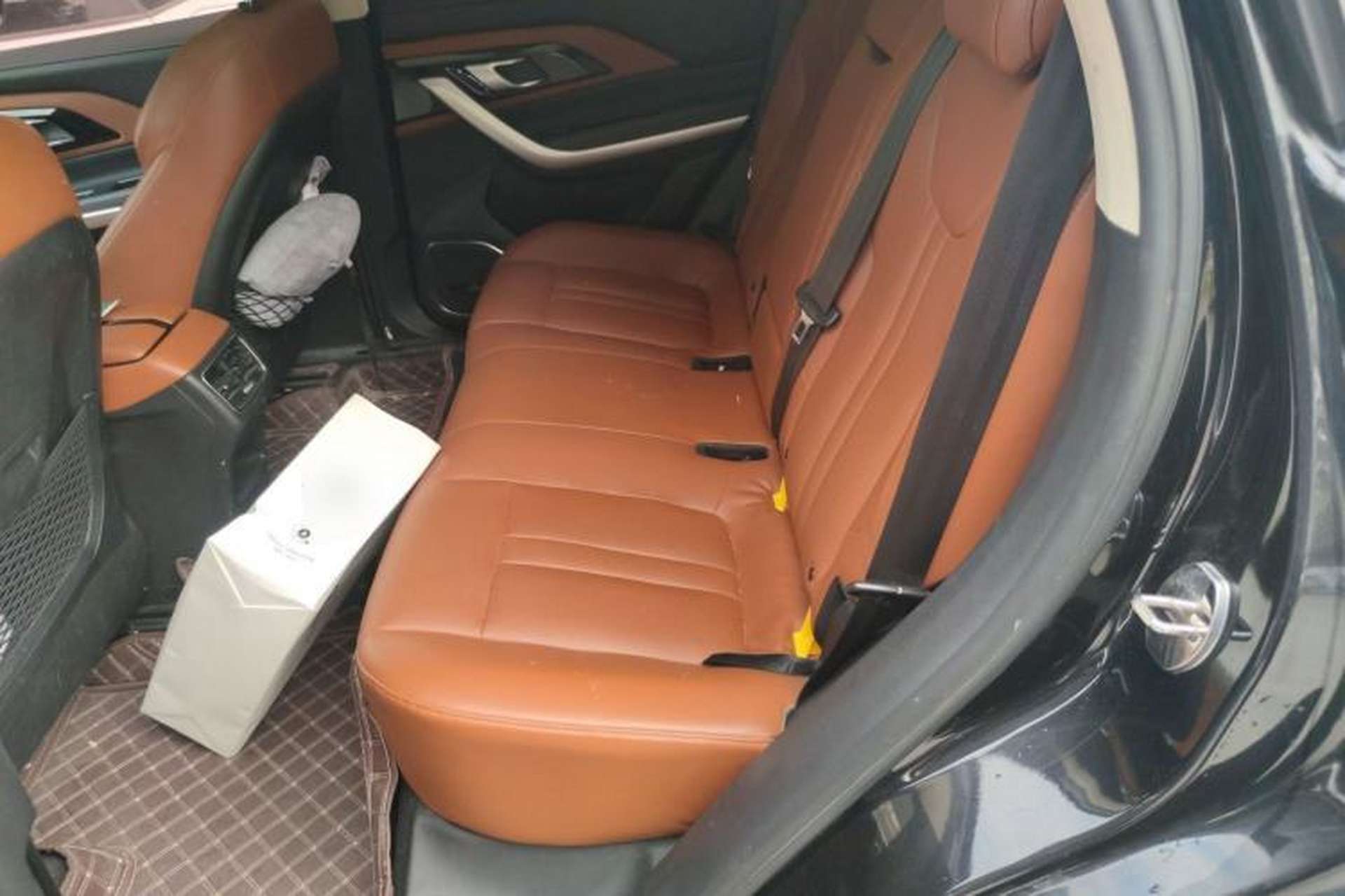 Used Zotye T500 2018 1.5T Automatic Smart Connected Prestige Model Left Rear Seat