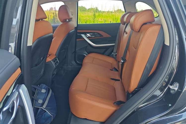 Used Zotye T500 2018 1.5T Automatic Smart Connected Prestige Model Left Rear Seat