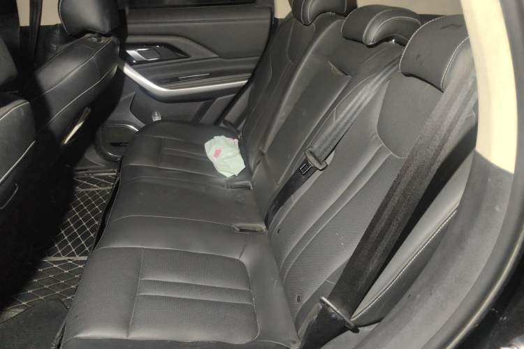 Used Zotye T500 2018 1.5T Manual Luxury Model Left Rear Seat