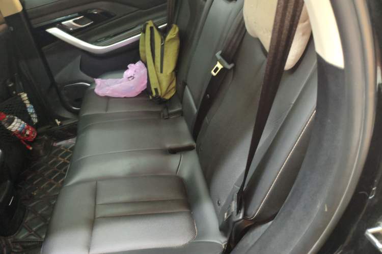 Used Zotye T500 2018 1.5T Automatic Smart Connected Prestige Model Left Rear Seat