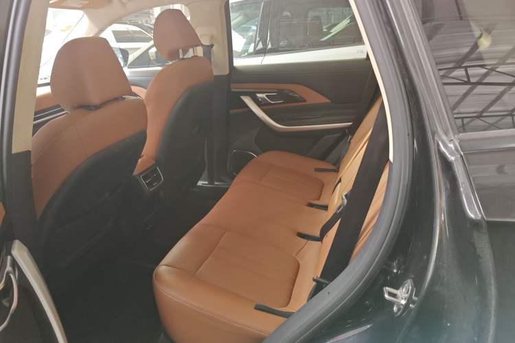 Used Zotye T500 2018 1.5T Automatic Smart Connected Prestige Model Left Rear Seat