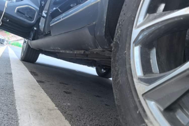 Used Zotye T500 2018 1.5T Automatic Luxury Model Left Side Sill