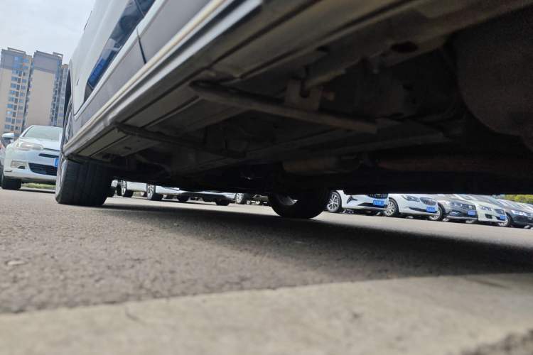 Used Zotye T500 2018 1.5T Automatic Smart Connected Prestige Model Left Side Sill