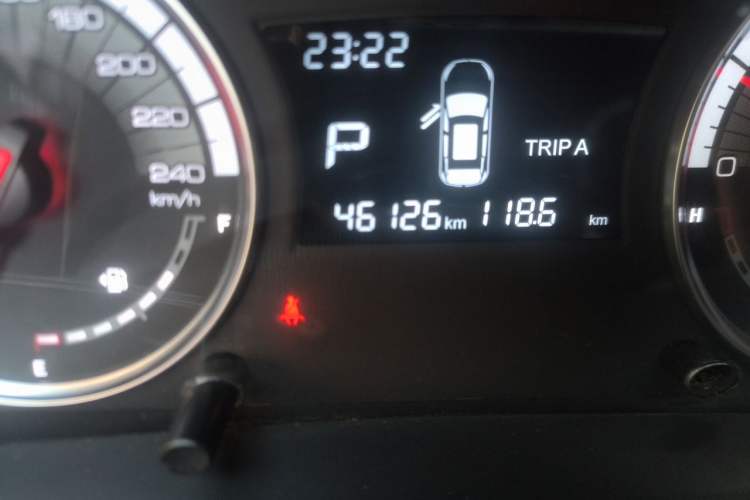 Used Zotye T500 2018 1.5T Automatic Luxury Model Odometer Close Up