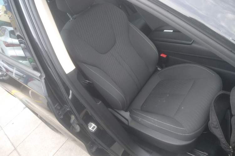 Used Zotye T500 2018 1.5T Automatic Luxury Model Right Front Seat