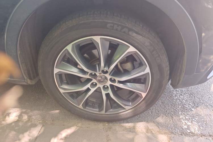 Used Zotye T500 2018 1.5T Manual Luxury Model Right Front Wheel Hub
