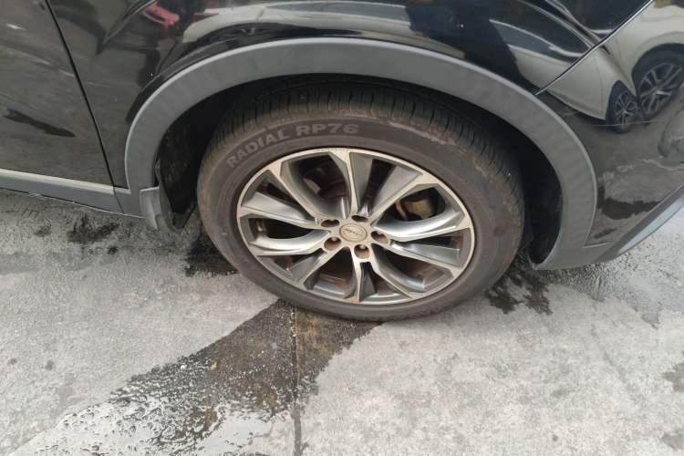 Used Zotye T500 2018 1.5T Automatic Smart Connected Prestige Model Right Front Wheel Hub
