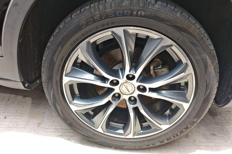 Used Zotye T500 2018 1.5T Manual Luxury Model Right Front Wheel Hub