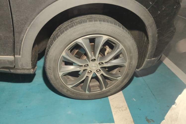 Used Zotye T500 2018 1.5T Manual Luxury Model Right Front Wheel Hub