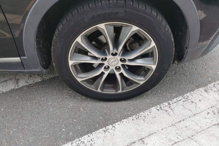 Used Zotye T500 2018 1.5T Manual Luxury Model Right Front Wheel Hub