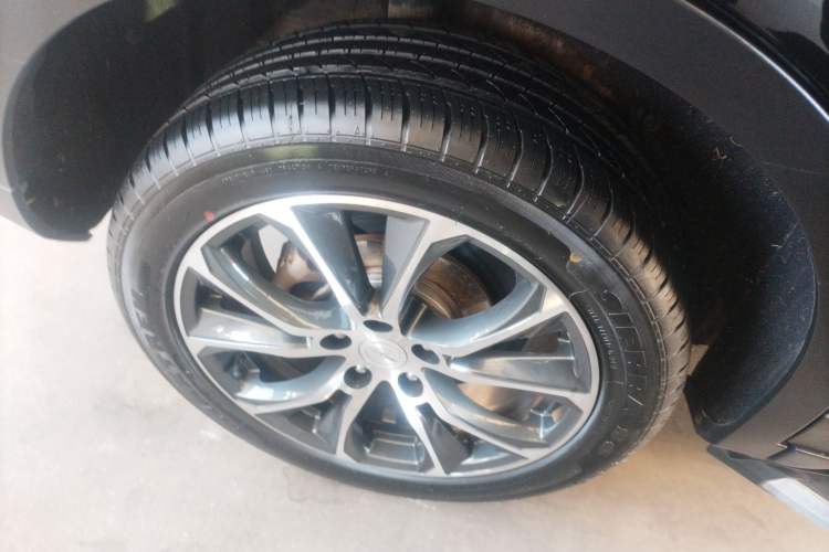 Used Zotye T500 2018 1.5T Automatic Luxury Model Right Rear Wheel Hub