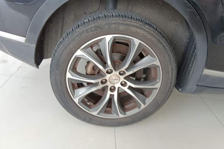 Used Zotye T500 2018 1.5T Automatic Smart Connected Prestige Model Right Rear Wheel Hub