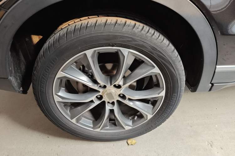 Used Zotye T500 2018 1.5T Automatic Smart Connected Prestige Model Right Rear Wheel Hub