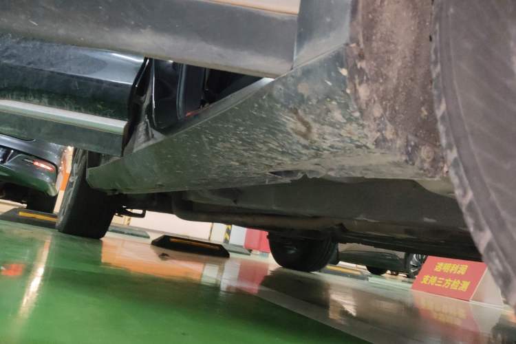 Used Zotye T500 2018 1.5T Manual Luxury Model Right Side Sill