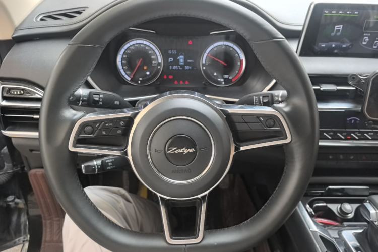 Used Zotye T500 2018 1.5T Automatic Luxury Model Steering Wheel