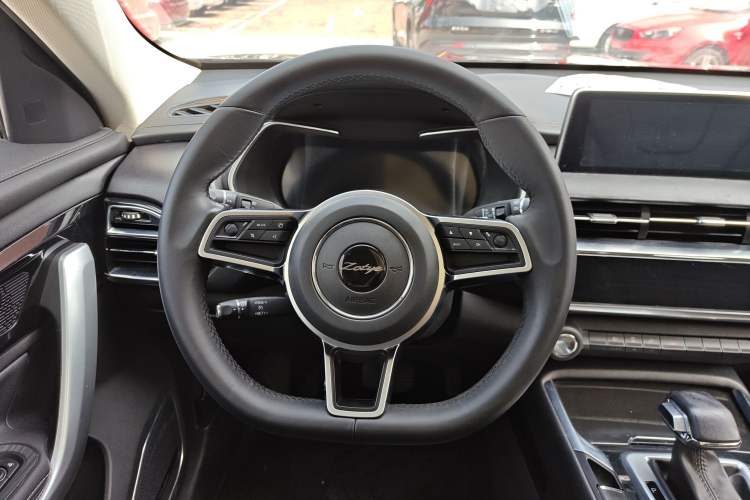 Used Zotye T500 2018 1.5T Automatic Smart Connected Prestige Model Steering Wheel
