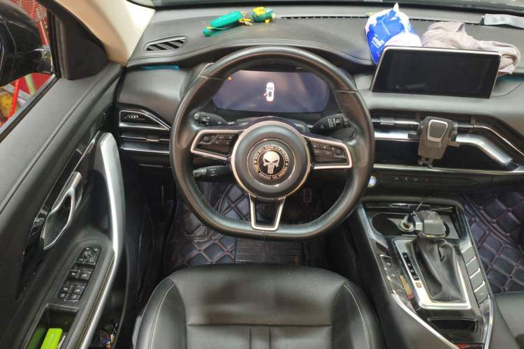 Used Zotye T500 2018 1.5T Automatic Smart Connected Prestige Model Steering Wheel
