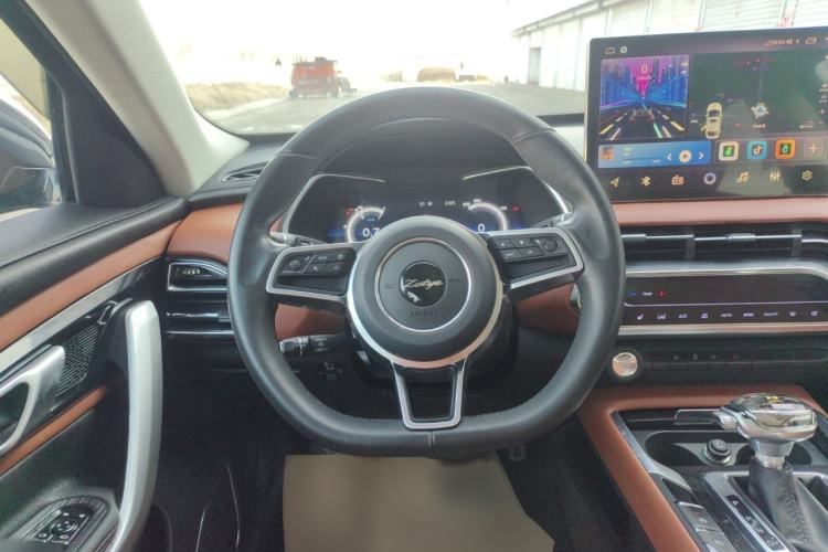 Used Zotye T500 2018 1.5T Automatic Smart Connected Prestige Model Steering Wheel
