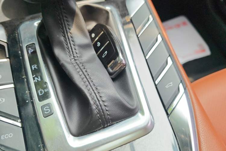 Used Zotye T500 2018 1.5T Automatic Smart Connected Prestige Model Vehicle Key