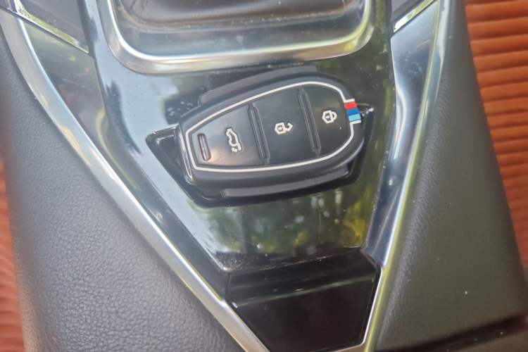 Used Zotye T500 2018 1.5T Manual Luxury Model Vehicle Key