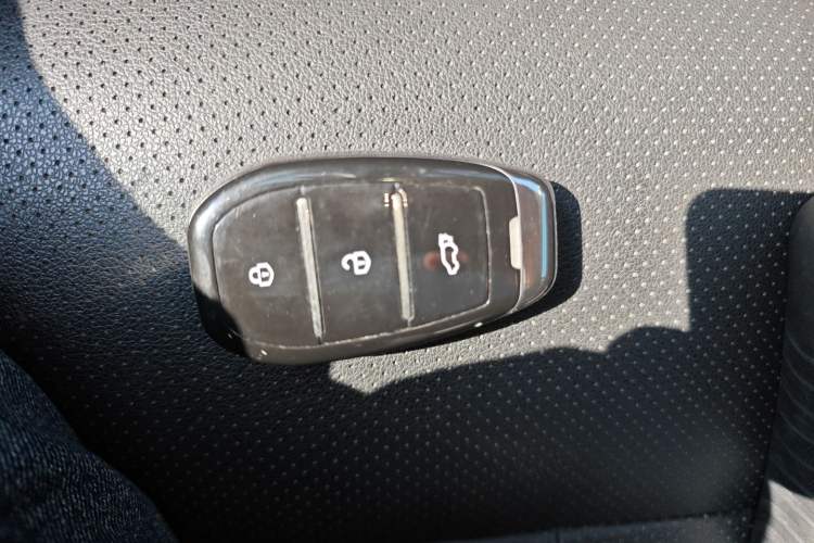 Used Zotye T500 2018 1.5T Automatic Smart Connected Prestige Model Vehicle Key