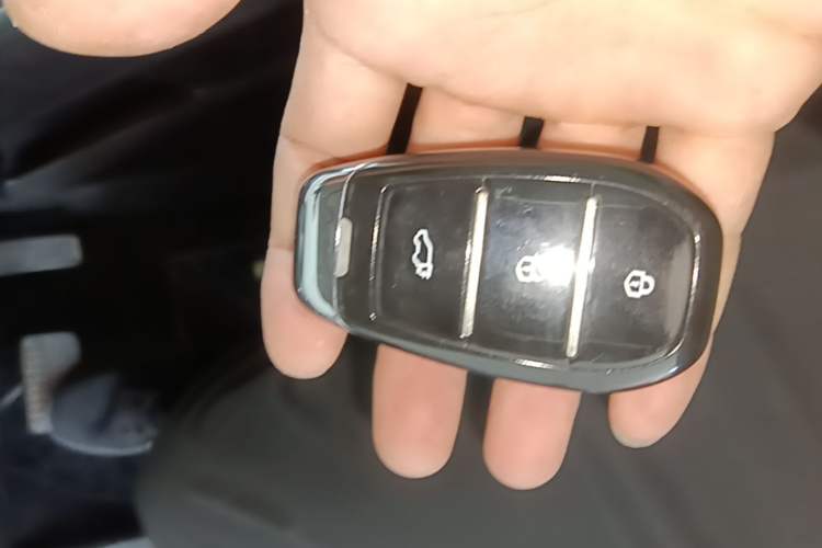 Used Zotye T500 2018 1.5T Automatic Smart Connected Prestige Model Vehicle Key