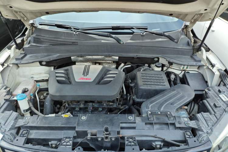 Used Zotye T500 2018 1.5T Automatic Luxury Model Engine Bay