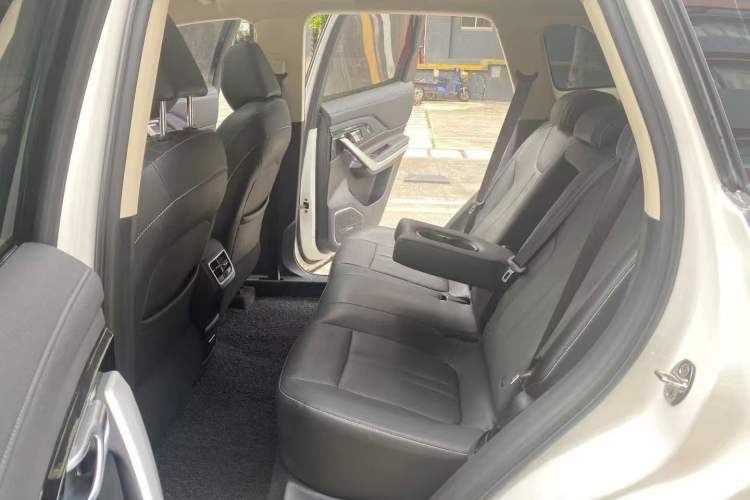 Used Zotye T500 2018 1.5T Automatic Luxury Model Interior 2