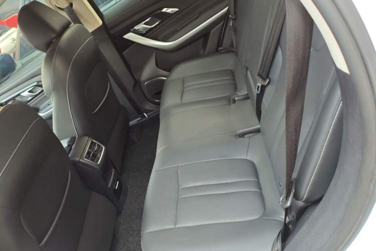 Used Zotye T500 2018 1.5T Automatic Luxury Model Interior 4