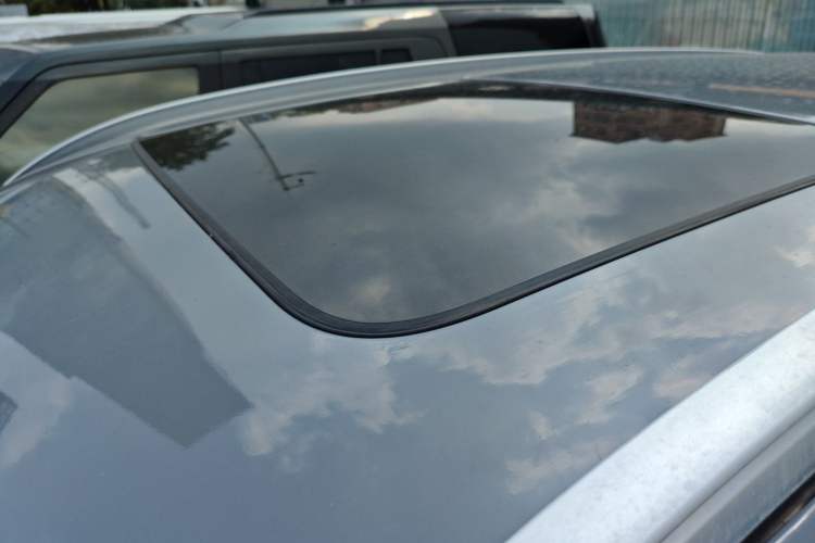 Used Zotye T500 2018 1.5T Automatic Luxury Model Roof