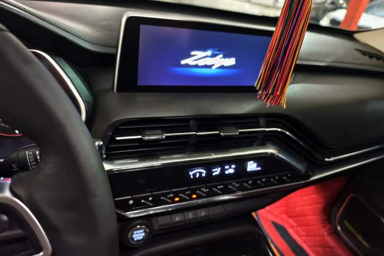 Used Zotye T500 2018 1.5T Automatic Luxury Model Audio And AC Panel