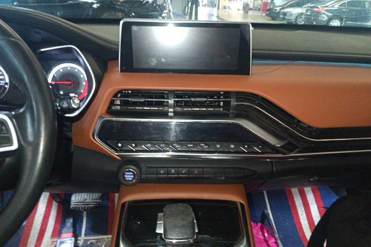 Used Zotye T500 2018 1.5T Automatic Luxury Model Audio And AC Panel