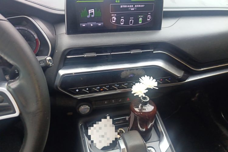 Used Zotye T500 2018 1.5T Automatic Luxury Model Audio And AC Panel
