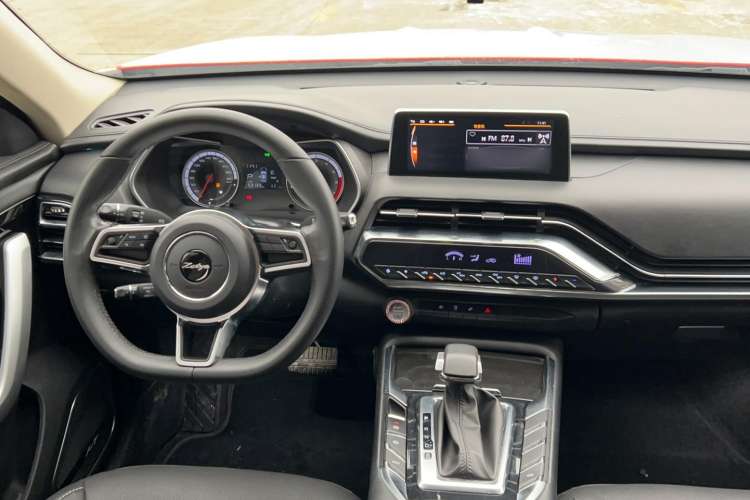 Used Zotye T500 2018 1.5T Automatic Luxury Model Center Console