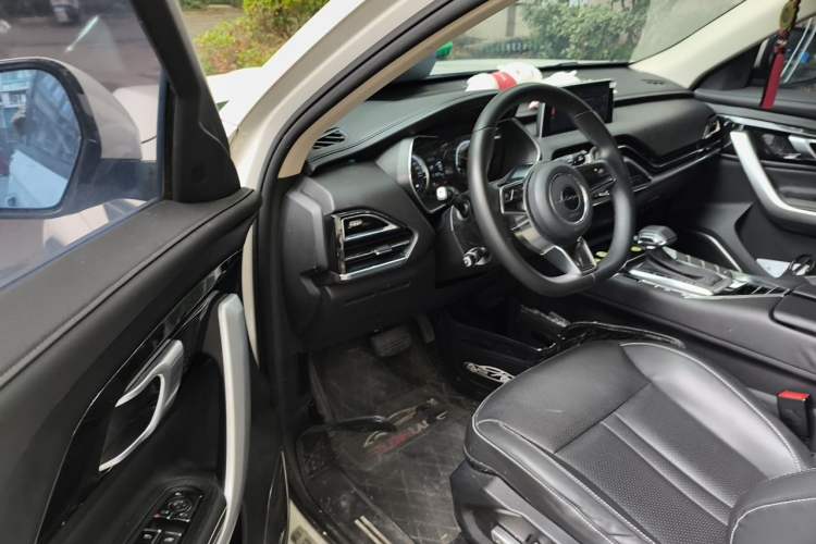 Used Zotye T500 2018 1.5T Automatic Luxury Model Driver Seat