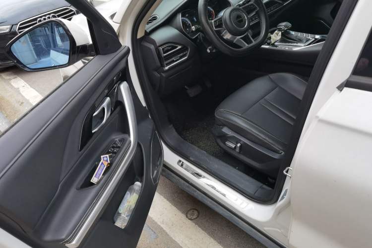 Used Zotye T500 2018 1.5T Automatic Luxury Model Driver Seat