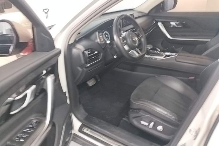 Used Zotye T500 2018 1.5T Automatic Smart Connect Flagship Model Driver Seat
