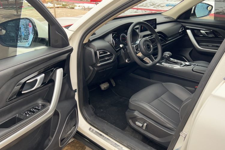 Used Zotye T500 2018 1.5T Automatic Luxury Model Driver Seat