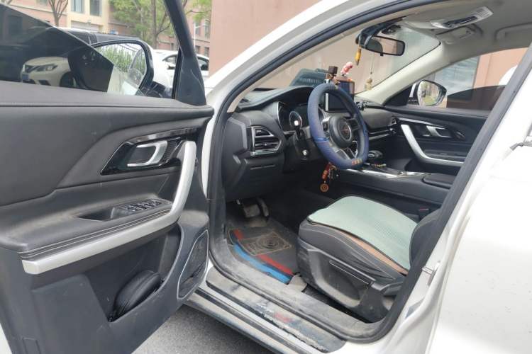 Used Zotye T500 2018 1.5T Automatic Luxury Model Driver Seat